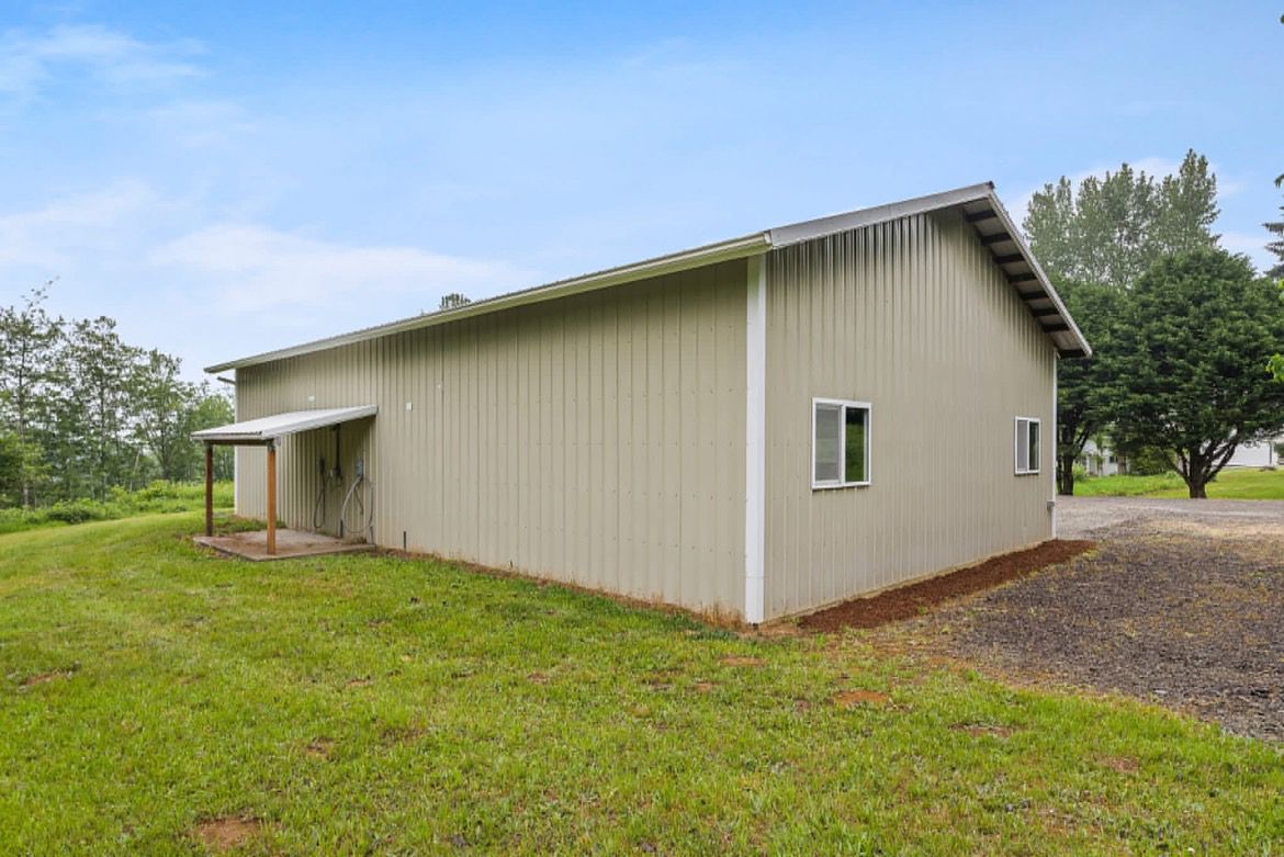 NEW LISTING